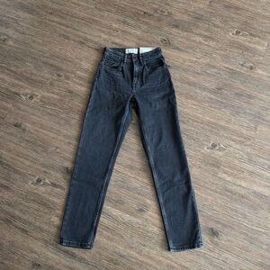 NWT everlane “high rise curvy cheeky jean”